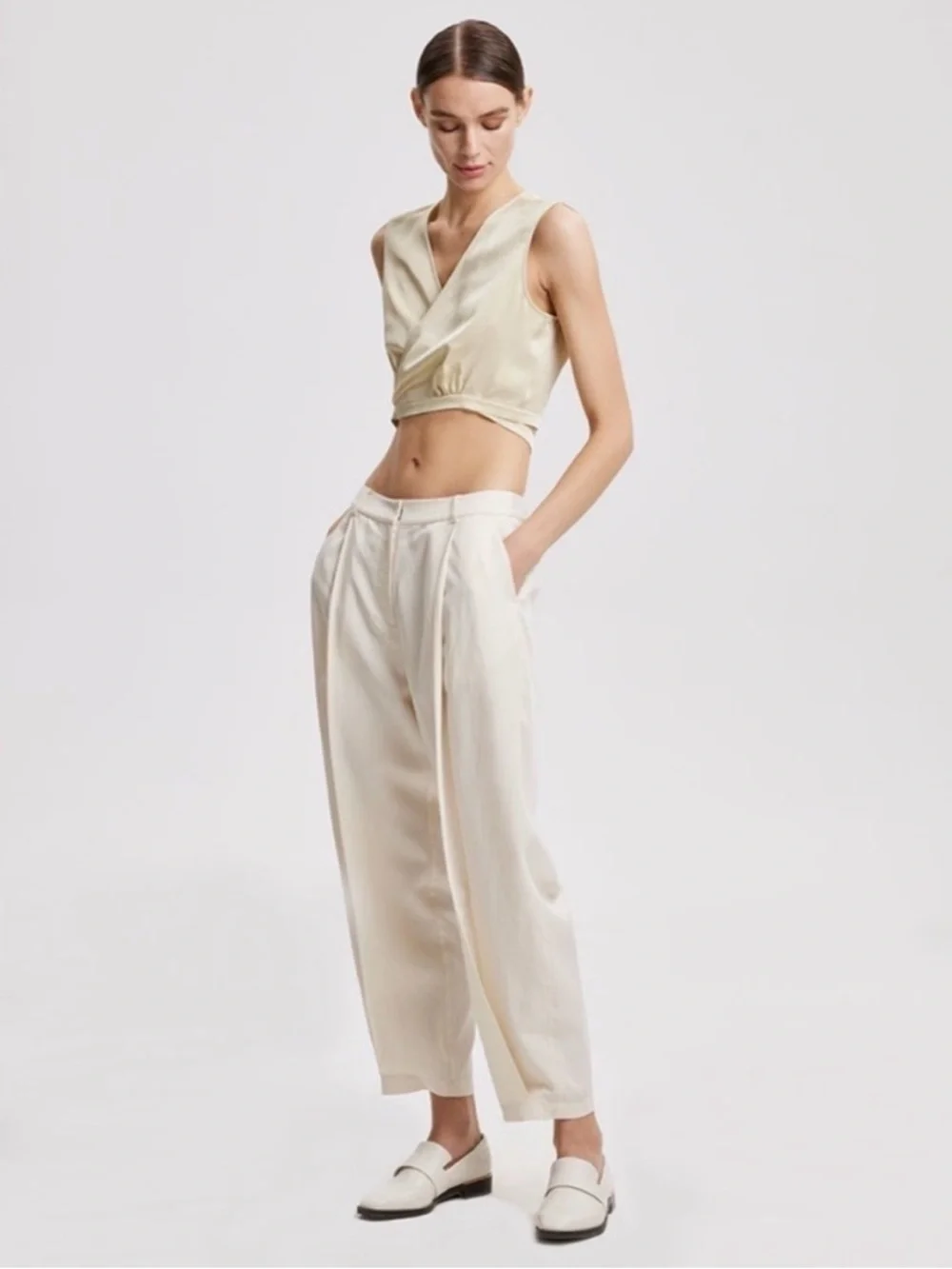 Lattelier Linen Blend Tapered Trouser Pants Pleated Ivory Cream‎ Size S